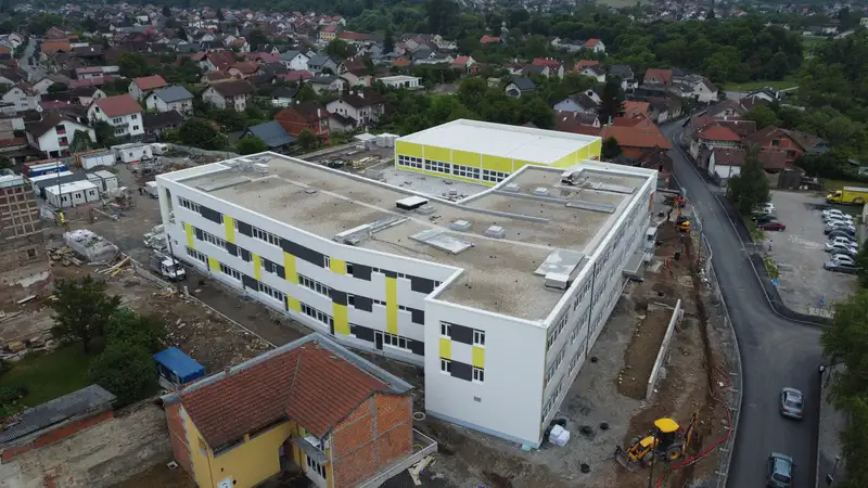 Osnovna škola u Petrinji